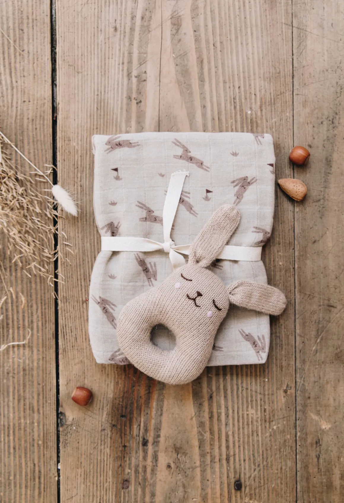 Bunny Rattle by Main Sauvage