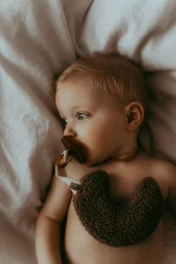 Cuddly Pacifier Holder | Teddy Brown