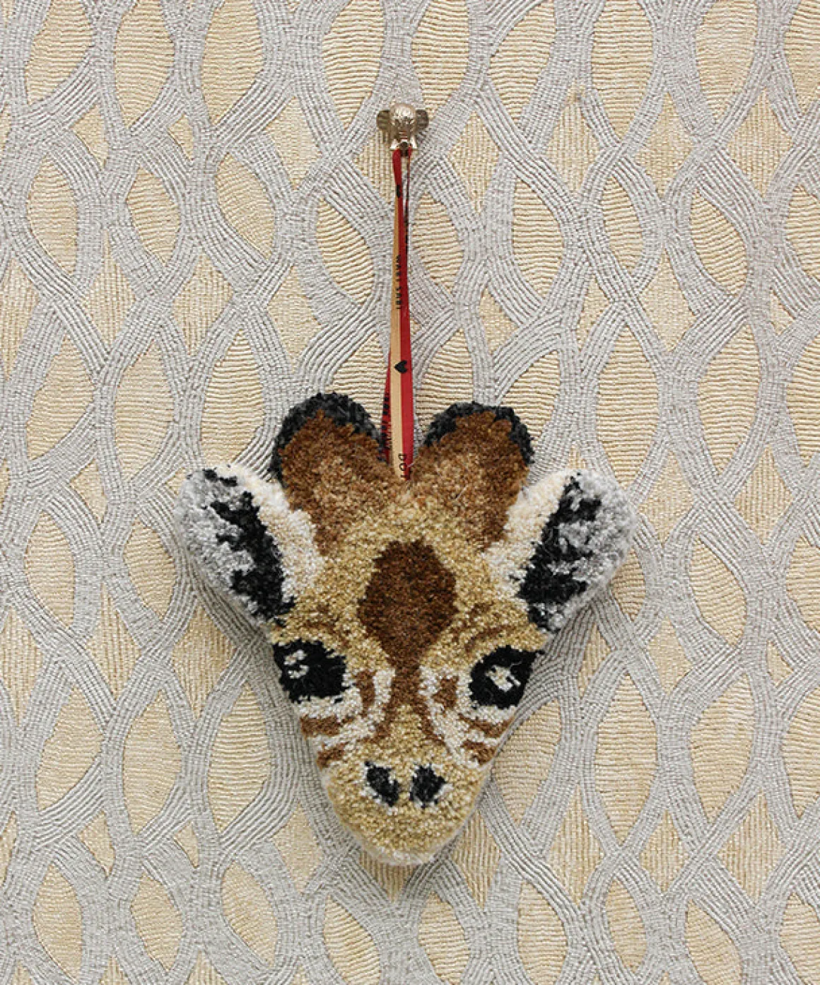 Gimpy Giraffe Wool Hanger