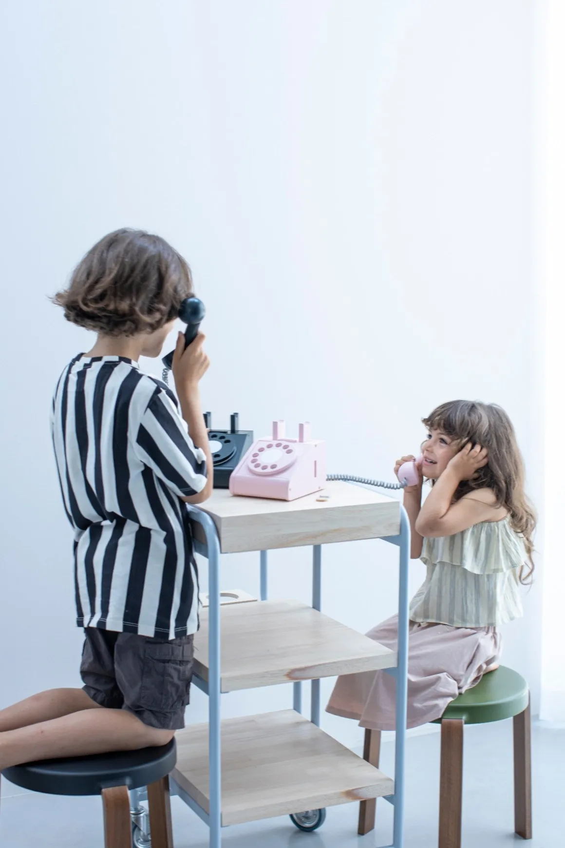 kiko & gg Retro Telephone | Black