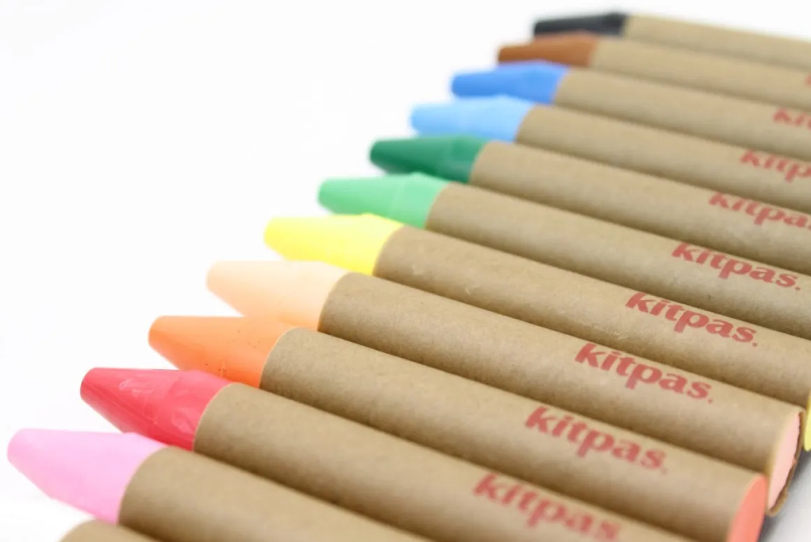 Large Crayons by Kitpas (12 Colours)
