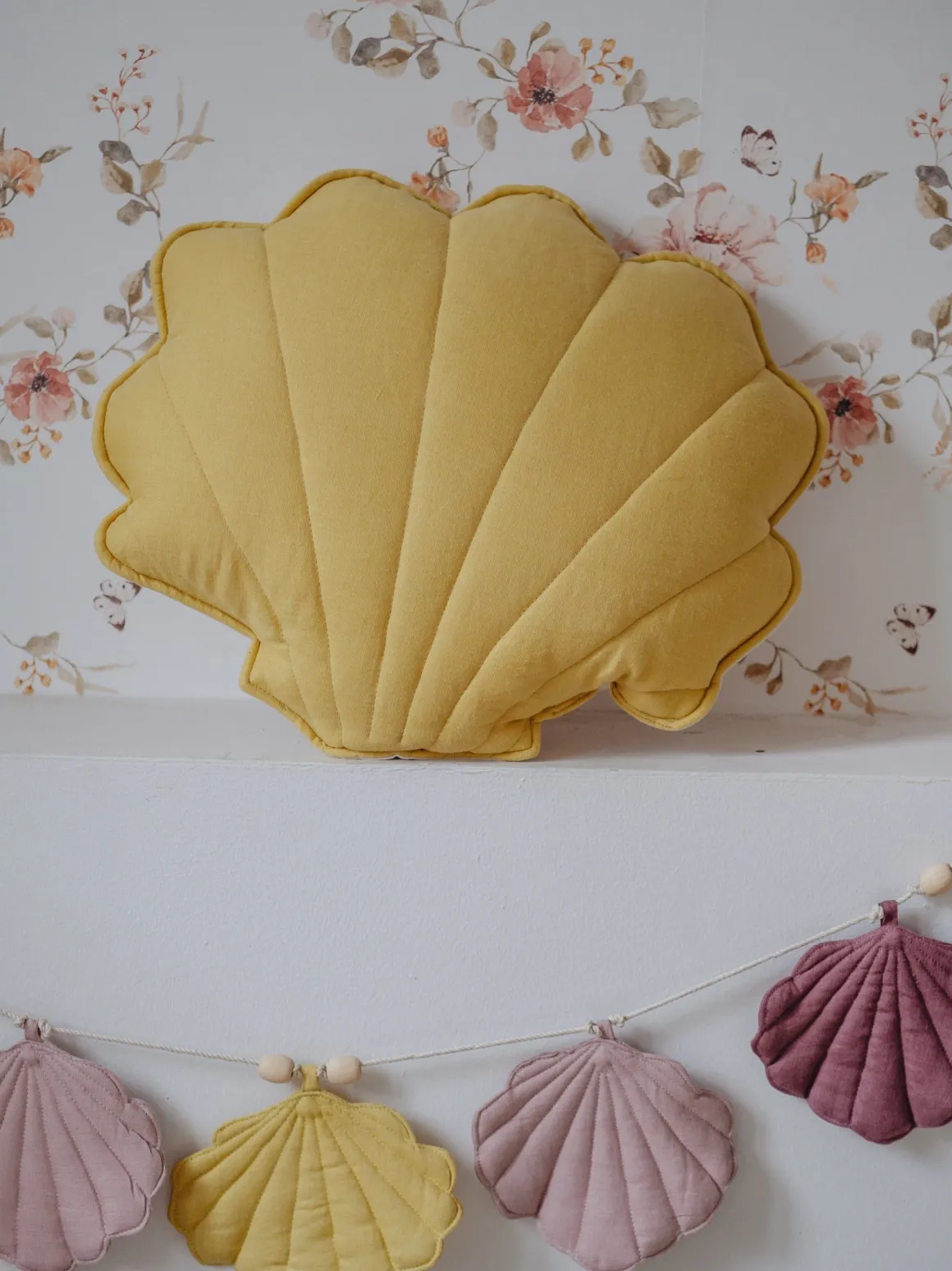 Linen Shell Cushion | Honey