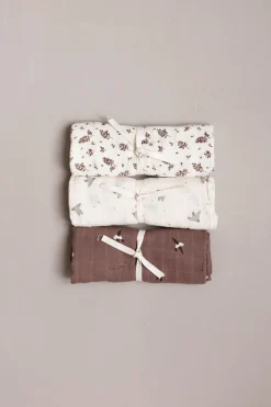 Love Print Muslin Swaddle Blanket