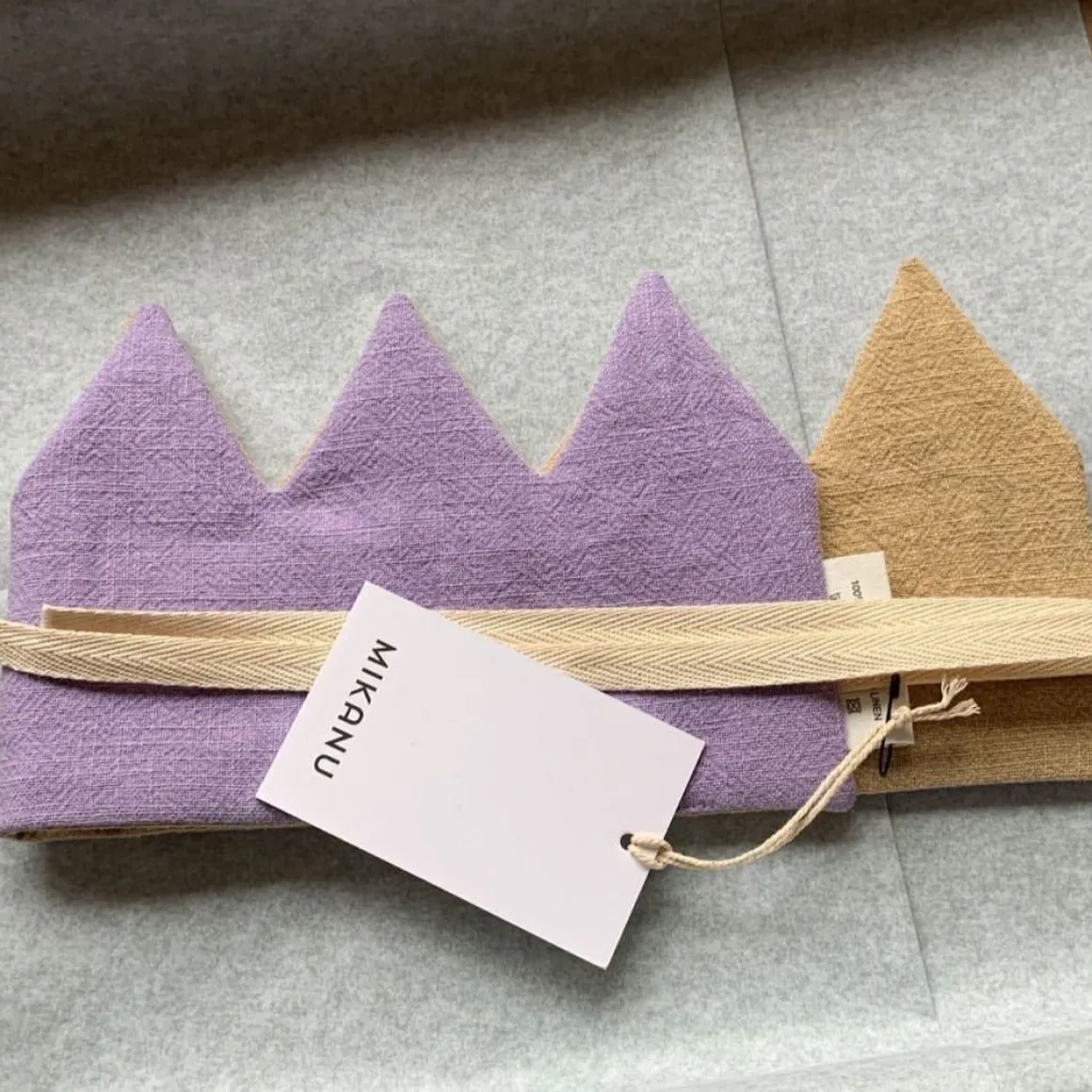 MIKANU Linen Crown | Lavender and Sand