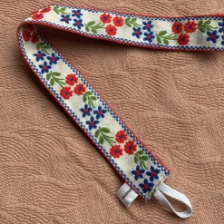 MIKANU Linen Pacifier Clip | Floral