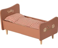 Rose Wooden Bed, Teddy Mum