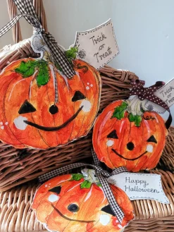 Set of 3 Illustrated Halloween Tags | Pumpkins