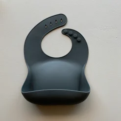 Solid Silicone Bib in Coal by Rommer