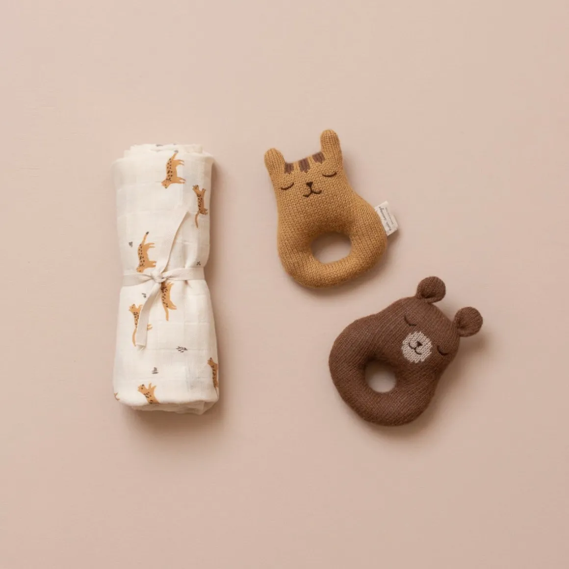 Teddy Rattle by Main Sauvage