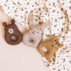 Teddy Rattle by Main Sauvage