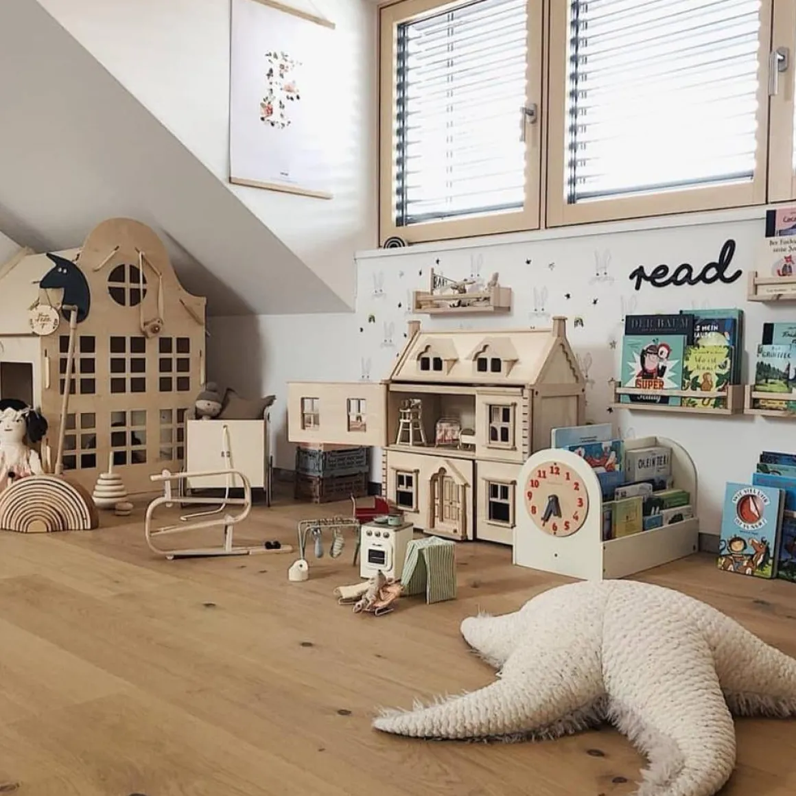 Victorian Dolls House