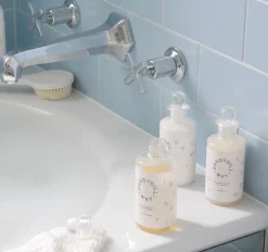 Wild Hawthorn Shampoo 200ml by Dandydill Way